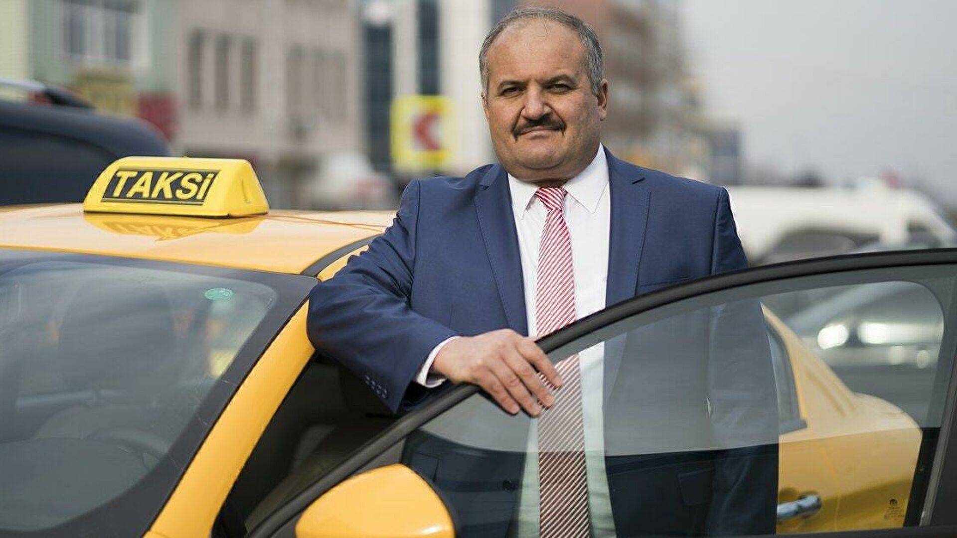 Taksiciler zammı beğenmedi: Dünyada en ucuz taksimetre İstanbul’da, bizimle dalga geçiyorlar